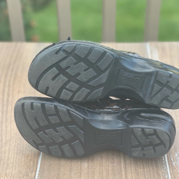 BOC Women Peggy Clog Nursing Cheetah Leopard Print - Picture 3 of 4